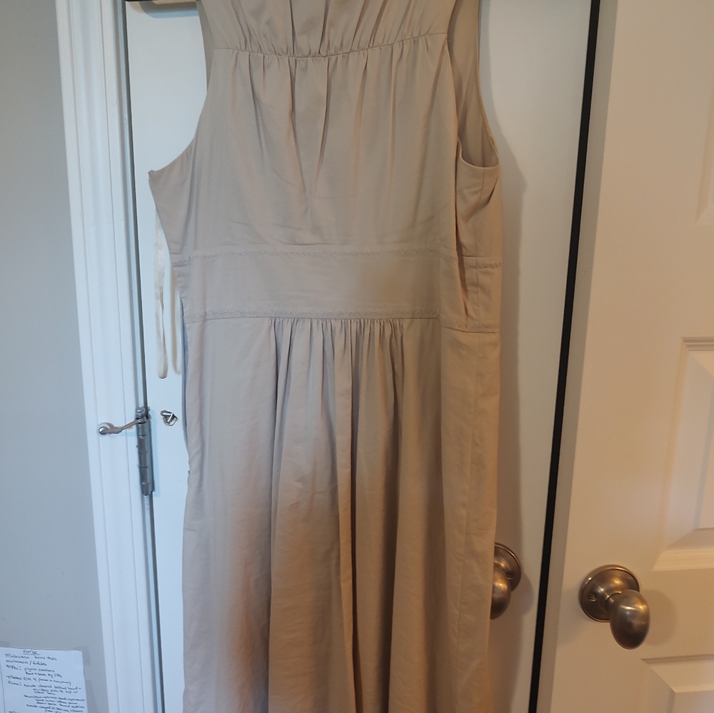 Dress - Picture 4 of 6